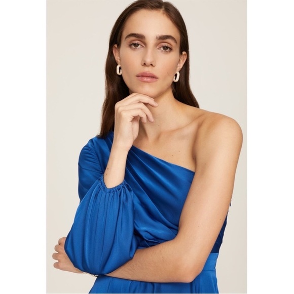 MAC DUGGAL One Shoulder Long Sleeve Cobalt Pleated Satin High Low Formal Gown 8 - Picture 3 of 10